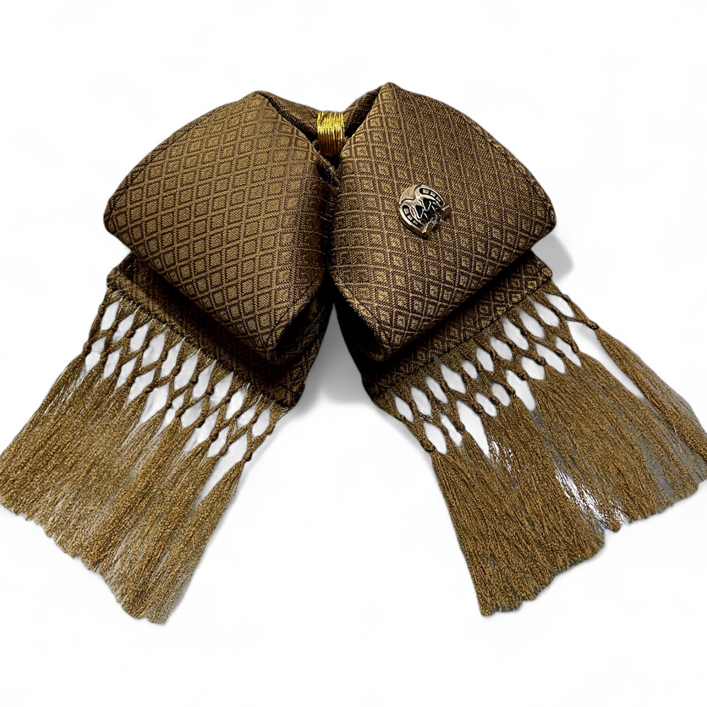 MOÑO DORADO CON BARBAS Y PIEDRA ADULTO (Opción 1)