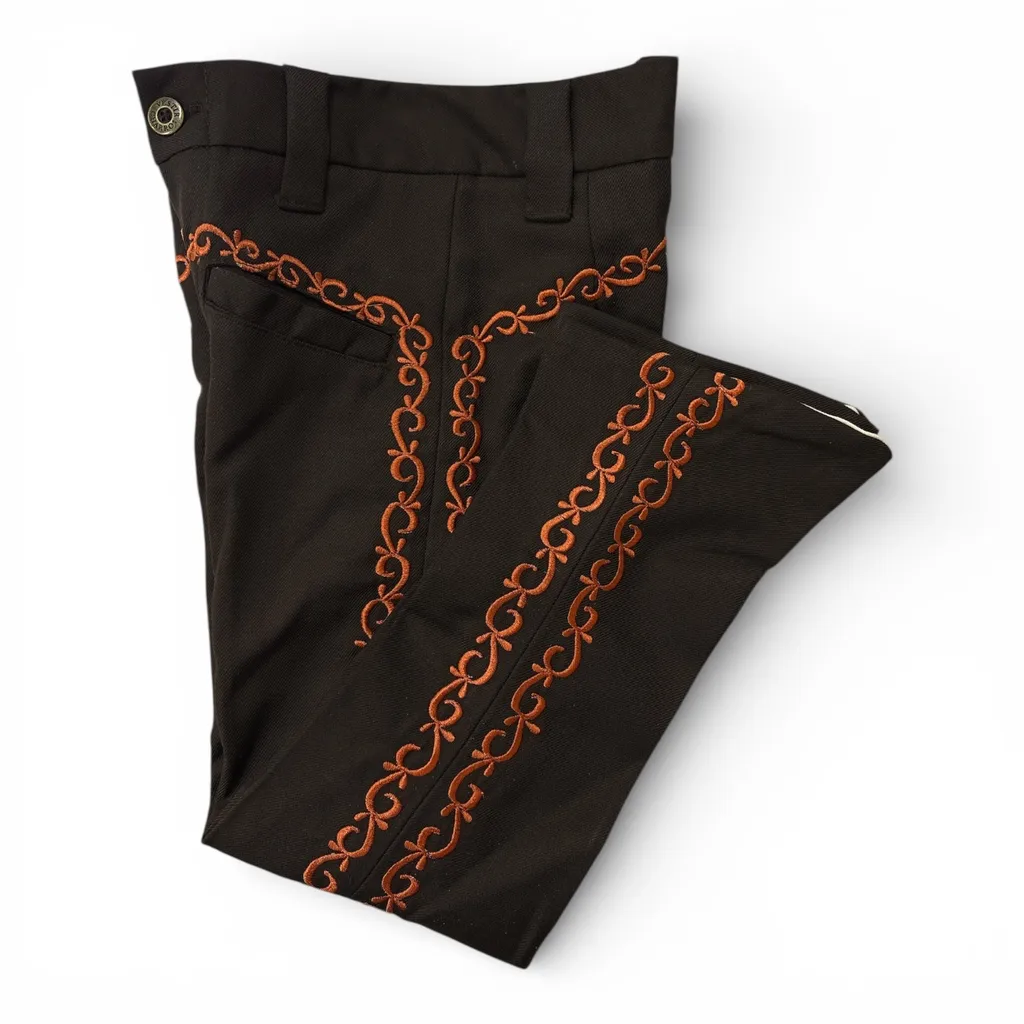 PANTALON BORDADO NIÑO 4