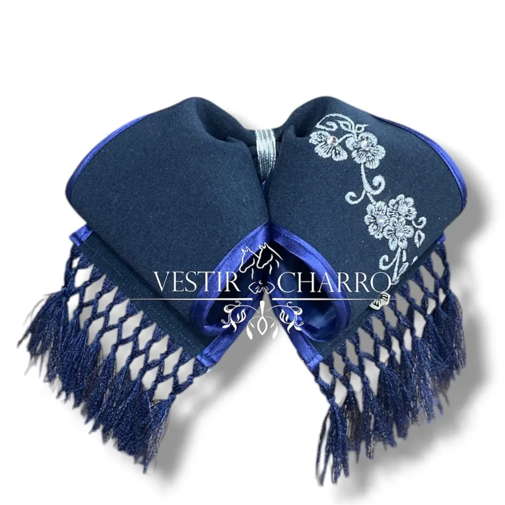 MOÑO AZUL BORDADO BIES Y BARBAS ADULTO