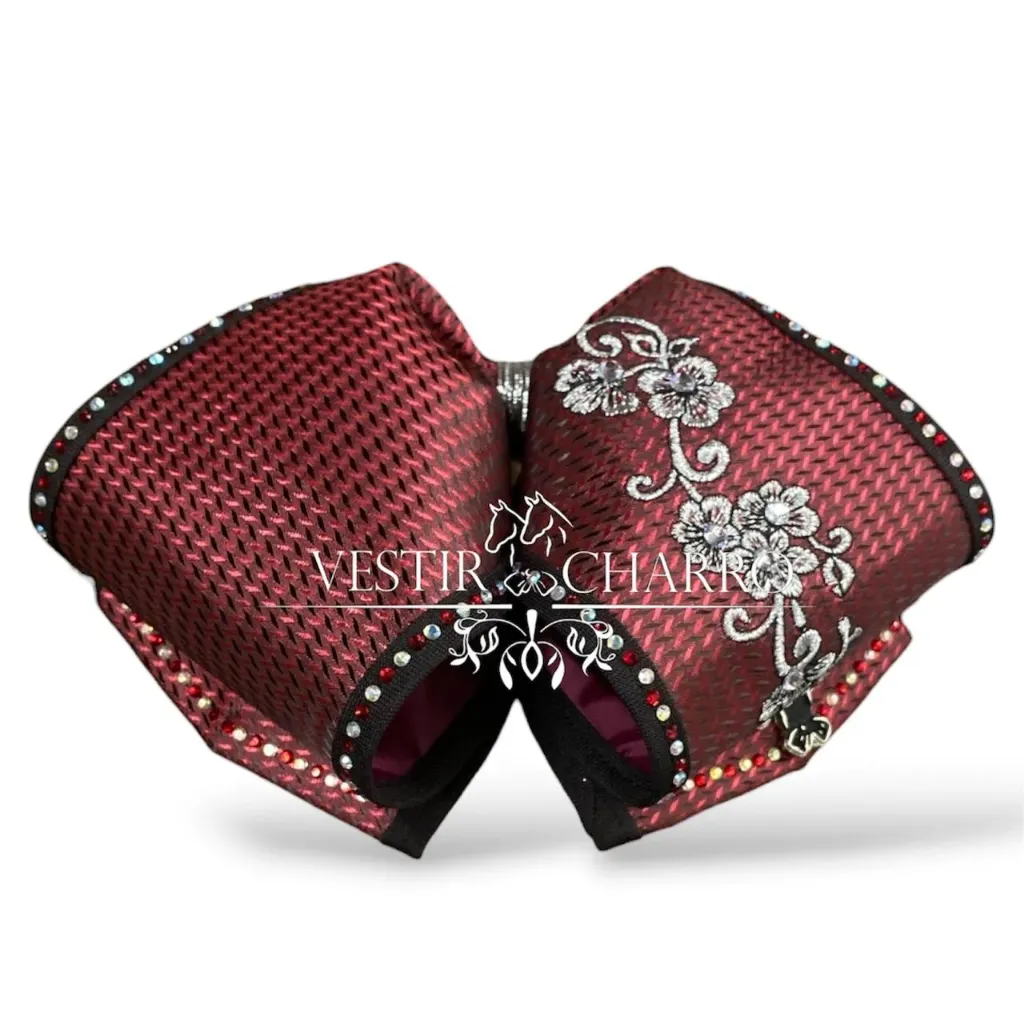 MOÑO ROJO BORDADO BIES Y PIEDRA ADULTO