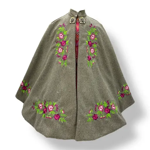 RUANA NIÑA TALLA 6